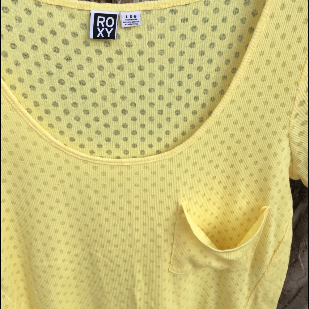 yellow polka dot Roxy tee L - Picture 3 of 6